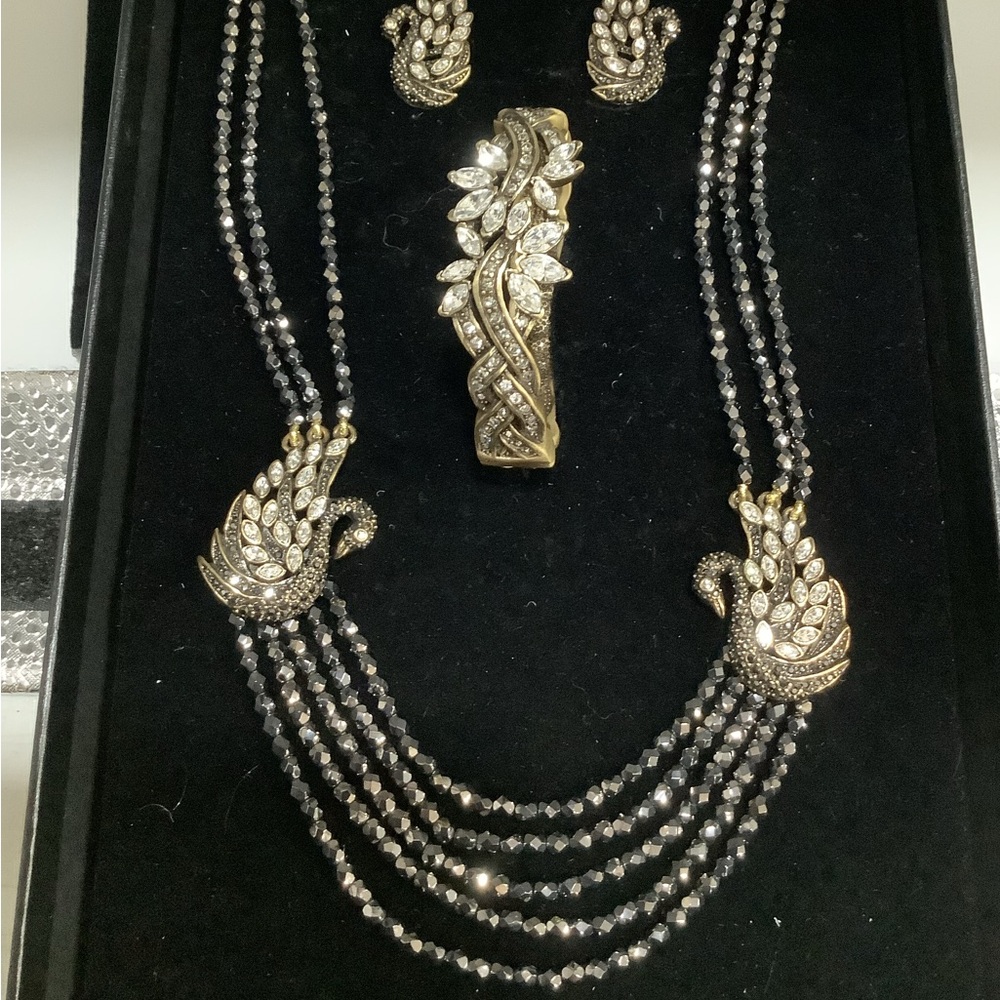 Heidi Daus three piece swan set clip earrings size 6 bracelet